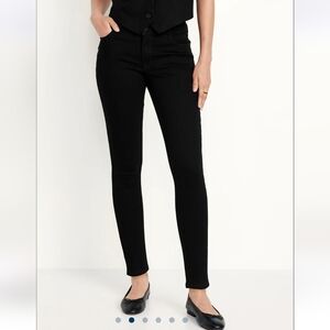 Old Navy Rockstar Mid Rise Super Skinny Jeans Pants